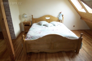 Dvoulůžko postel KAMILA smrková 911129 - Replika smrkové postele vhodné na chalupu i do rodinného domu - vše vyrobeno na zakázku, upravíme rozměr, povrchovou úpravu