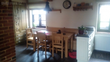 stůl, rohová lavice, židle